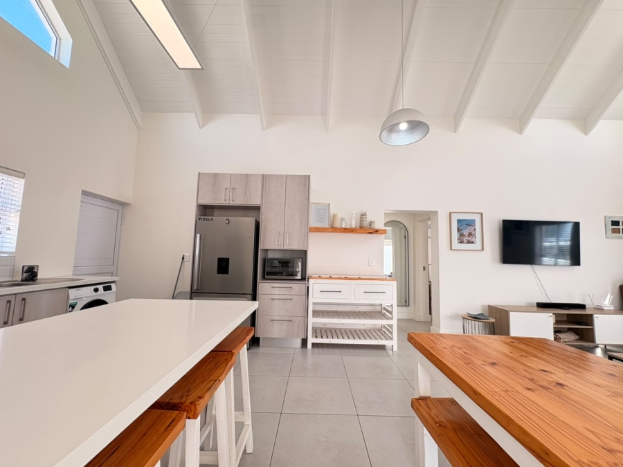 To Let 2 Bedroom Property for Rent in Da Gama Village Western Cape